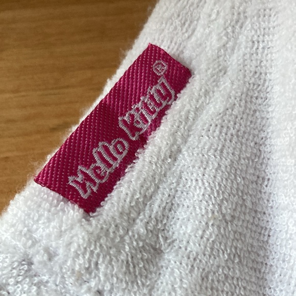 Sanrio Hello Kitty Bucket Hat - Picture 3 of 8